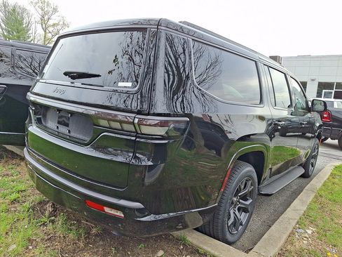 New 2026 Jeep Grand Wagoneer L Limited AWD/4WD image 4