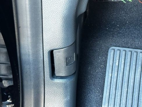 Used 2023 Ford F150 Lariat w/ Equipment Group 502A High image 51