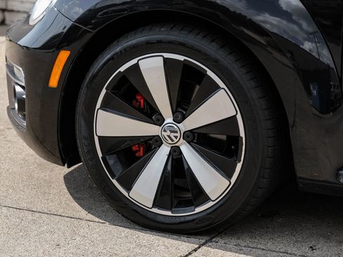 Used 2016 Volkswagen Beetle R-Line SE FWD image 44