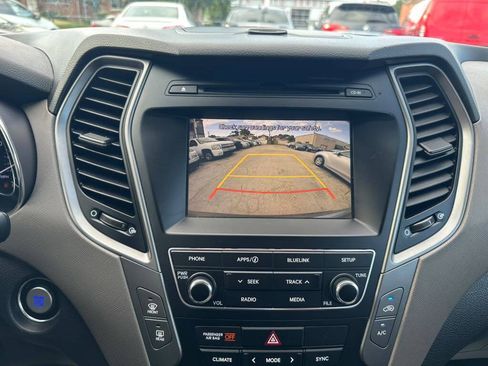 Used 2017 Hyundai Santa Fe Sport AWD/4WD image 16