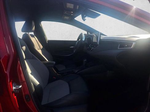 Used 2025 Toyota Corolla XSE image 18