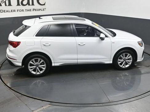 Used 2025 Audi Q3 2.0T Premium AWD/4WD image 41