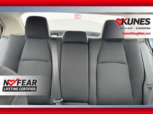 Used 2023 Toyota Corolla LE image 33