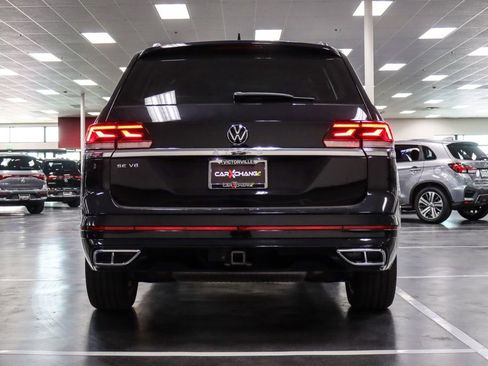 Used 2021 Volkswagen Atlas SE w/ Panoramic Sunroof Package FWD image 6