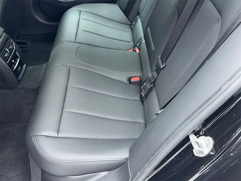 Used 2025 BMW 330i Sedan image 46