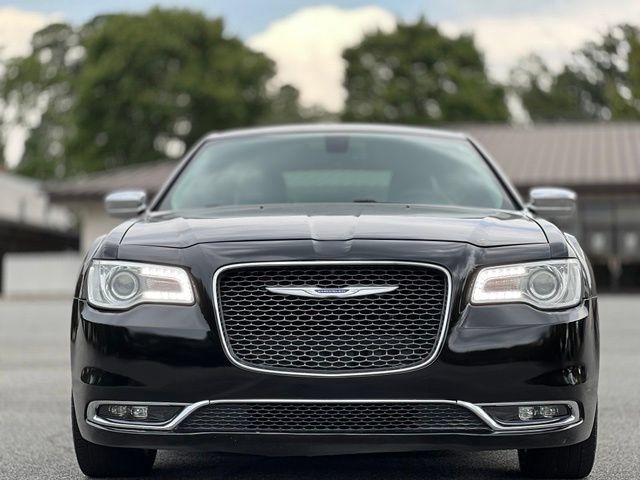 Used 2020 Chrysler 300 Limited RWD image 2