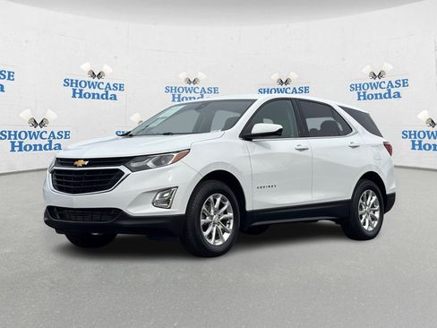 Used 2020 Chevrolet Equinox LT image 2