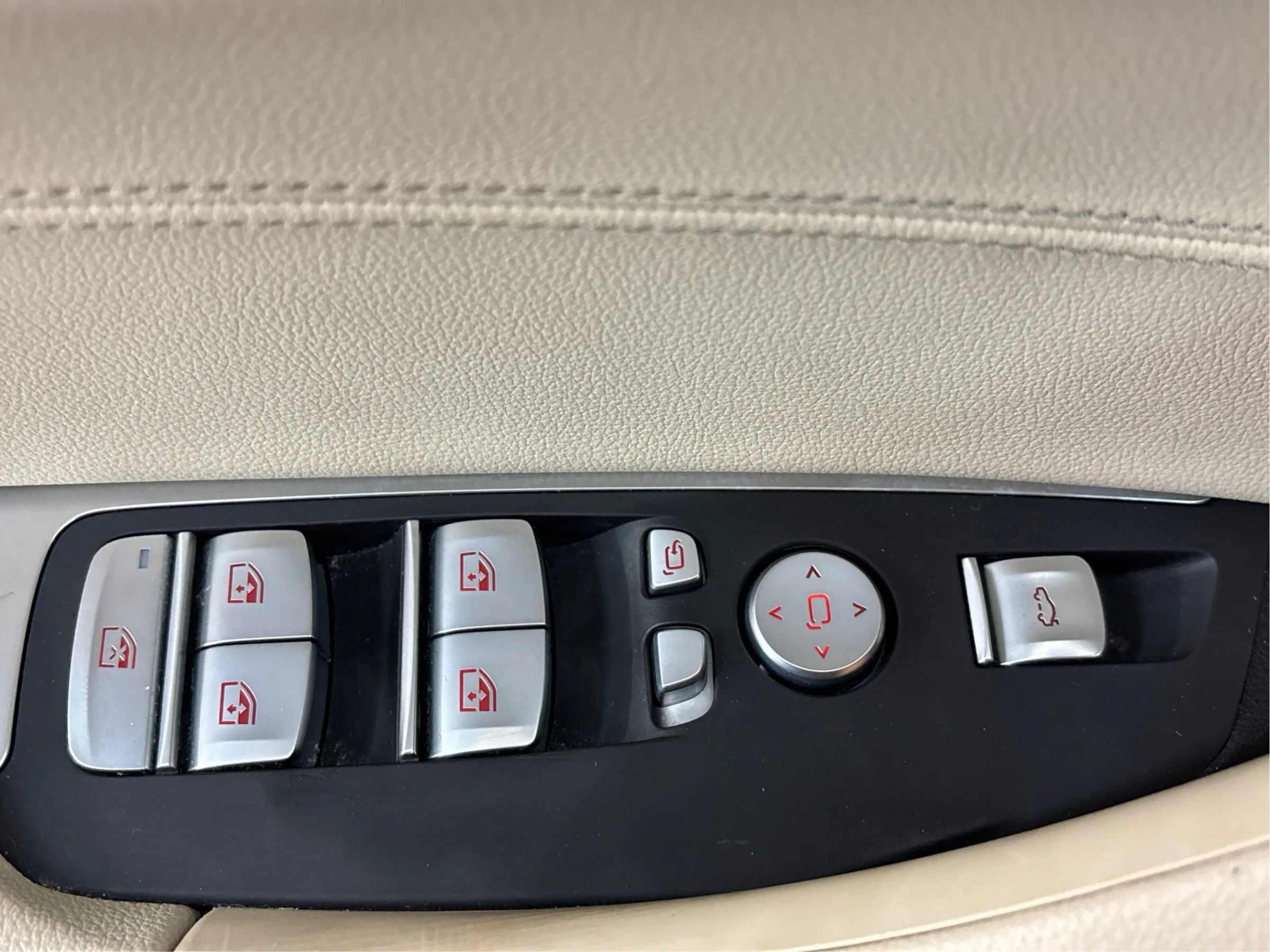 Used 2021 BMW X3 sDrive30i w/ M Sport Package RWD image 41