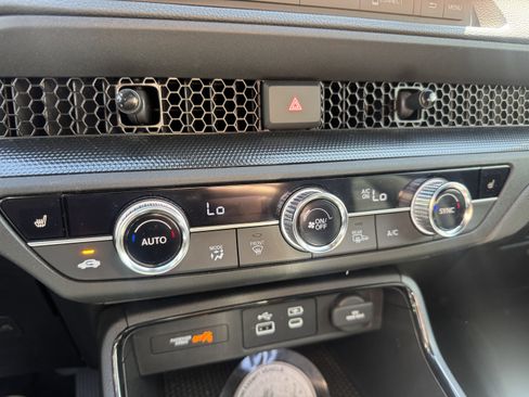 Used 2025 Honda CR-V Sport image 26