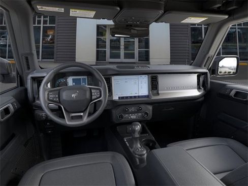 New 2025 Ford Bronco Outer Banks image 9