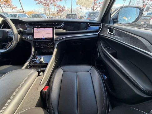 Used 2023 Jeep Grand Cherokee 4WD 4xe image 21