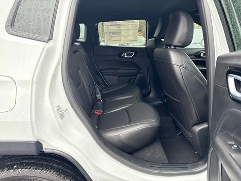 New 2026 Jeep Compass Limited image 10