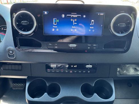 New 2025 Mercedes-Benz Sprinter 2500 image 14