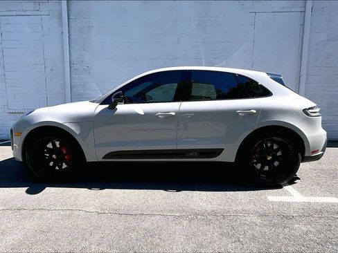 Certified 2023 Porsche Macan GTS AWD/4WD image 2