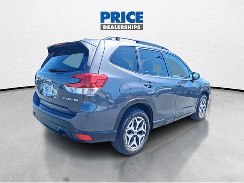 Used 2023 Subaru Forester Premium AWD/4WD image 5