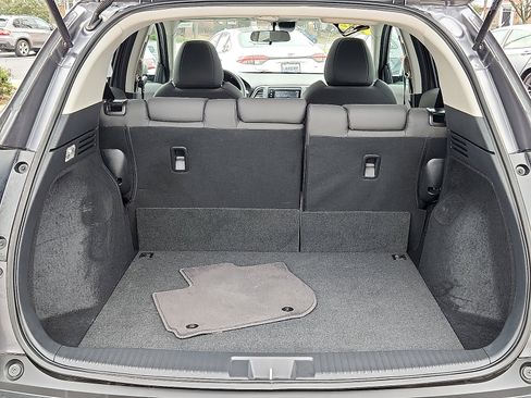 Used 2021 Honda HR-V EX image 28