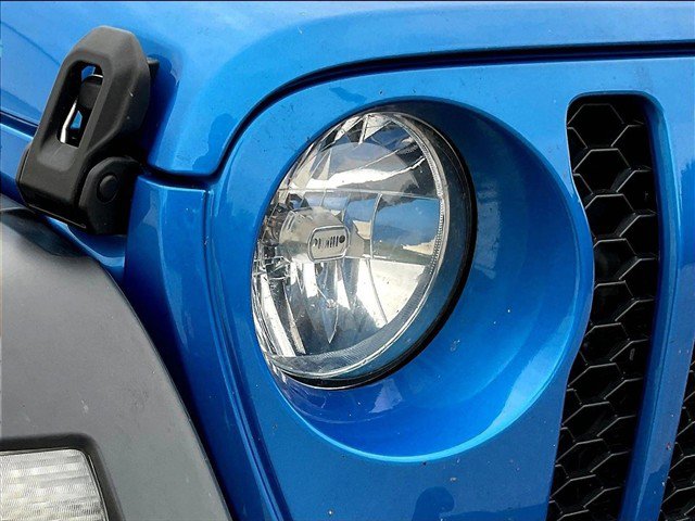 Used 2020 Jeep Gladiator Sport w/ Trailer Tow Package AWD/4WD image 27