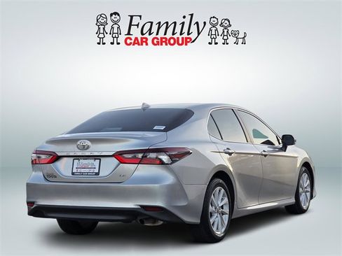 Used 2023 Toyota Camry LE image 4