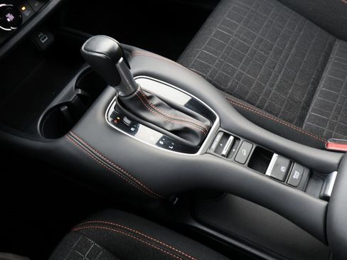 Certified 2024 Honda HR-V Sport image 23