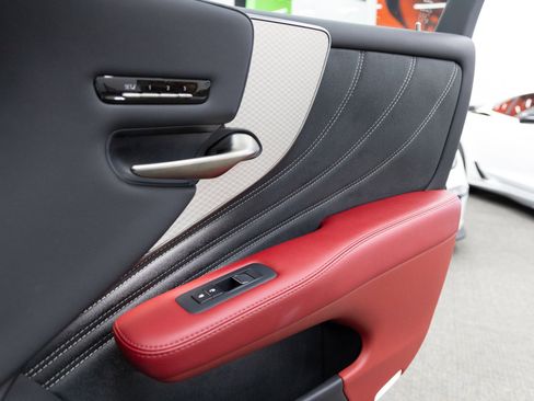 Used 2020 Lexus LS 500 F Sport image 25