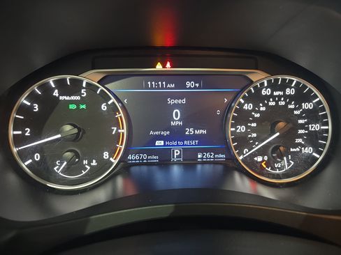 Used 2023 Nissan Altima 2.5 SR FWD image 16