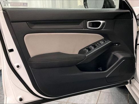 Used 2024 Honda Civic LX image 9