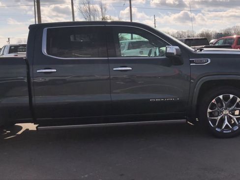 Used 2021 GMC Sierra 1500 Denali w/ Denali Ultimate Package image 9