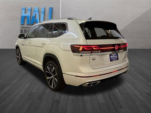 Used 2024 Volkswagen Atlas SEL Premium R-Line AWD/4WD image 4