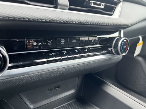 New 2026 Chevrolet Equinox LT w/ Safety and Technology Package image 11