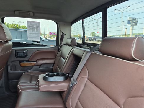 Used 2018 Chevrolet Silverado 1500 High Country AWD/4WD image 18