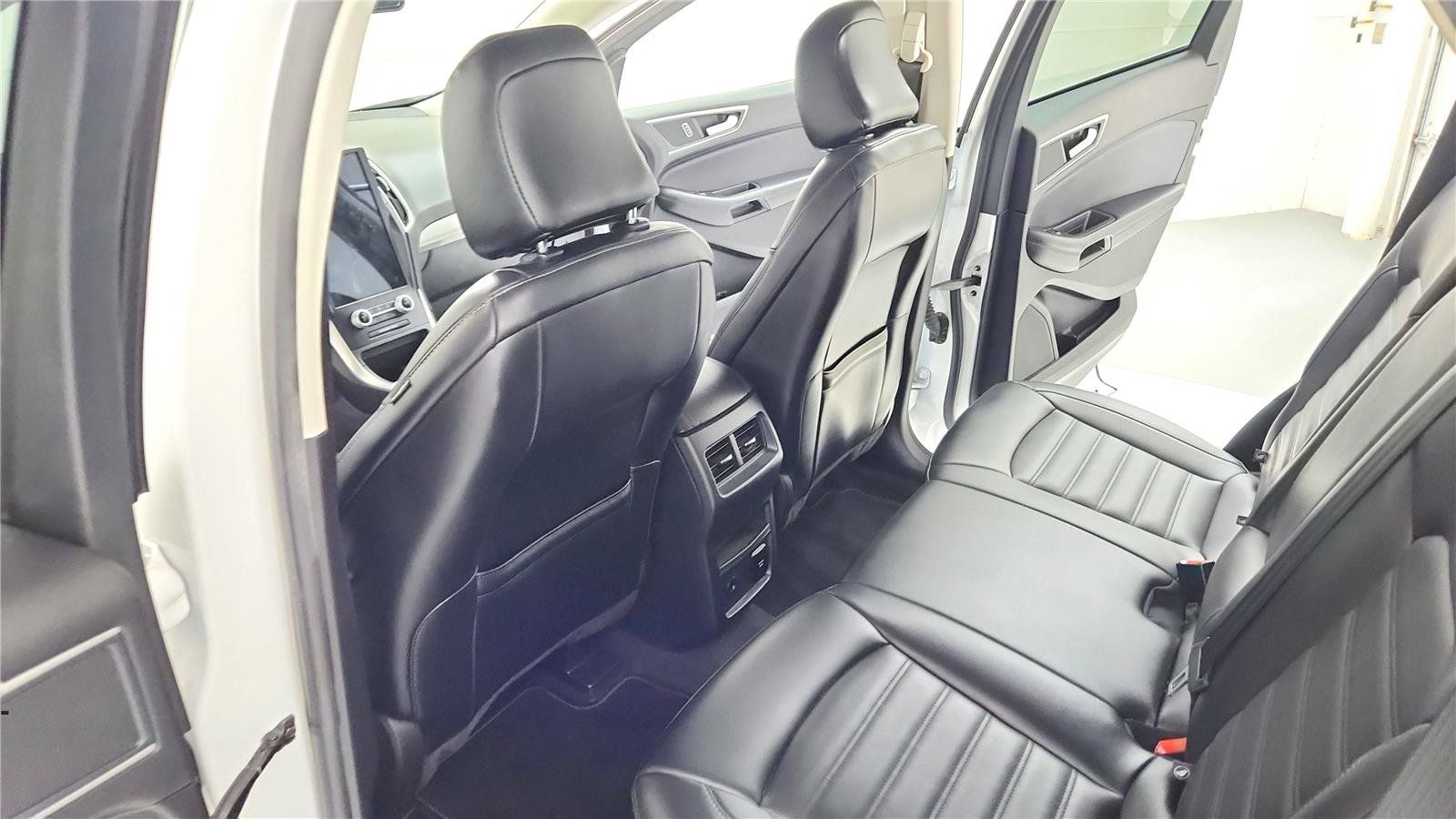 Used 2023 Ford Edge SEL w/ Convenience Package AWD/4WD image 16