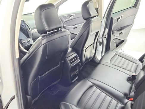Used 2023 Ford Edge SEL w/ Convenience Package AWD/4WD image 16