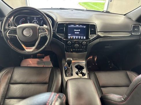 Used 2021 Jeep Grand Cherokee Trailhawk w/ Trailhawk Luxury Group AWD/4WD image 18