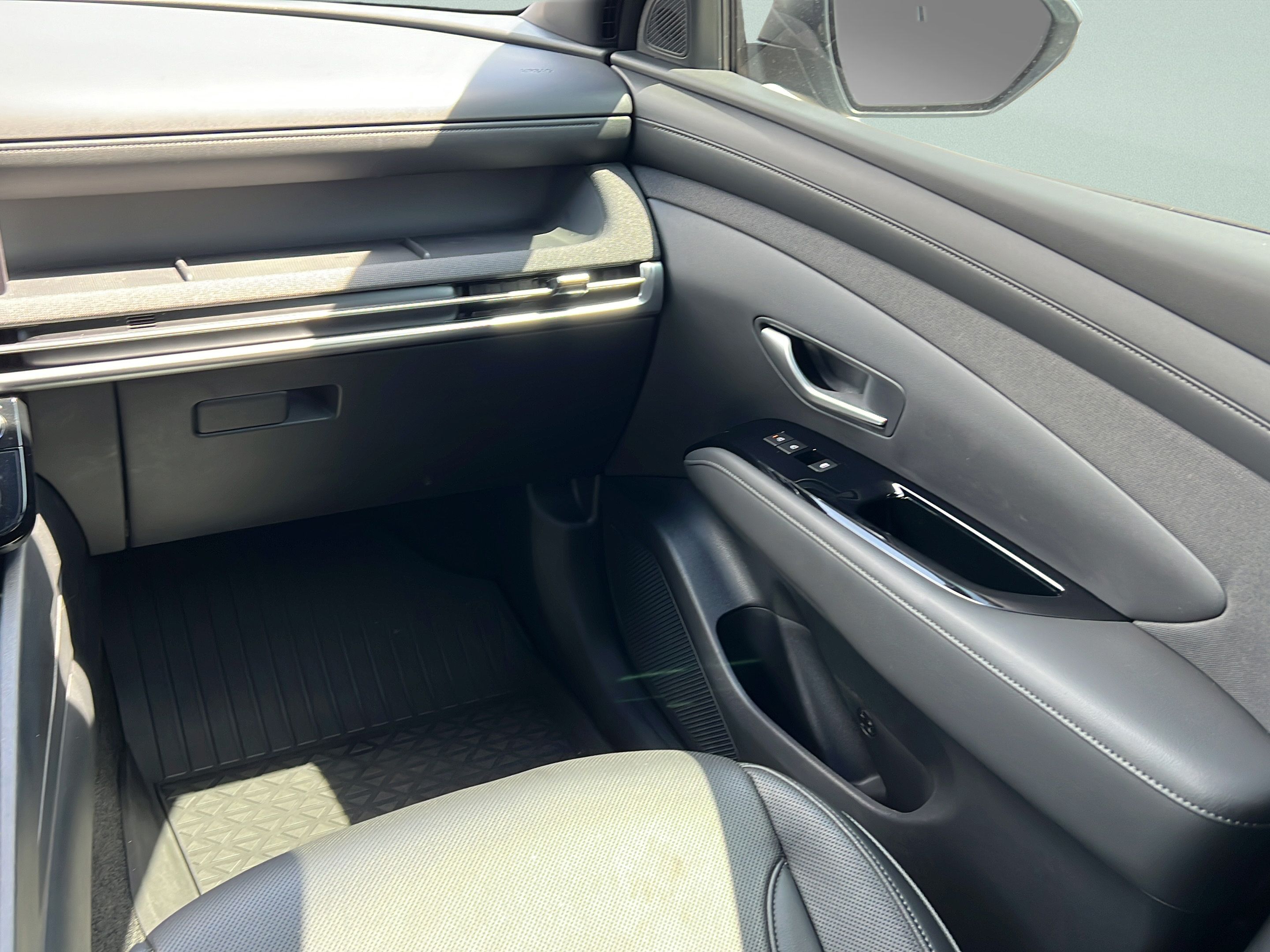 Certified 2025 Hyundai Santa Cruz Limited AWD/4WD image 15