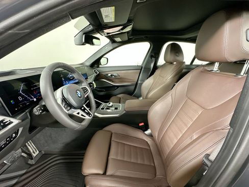 New 2026 BMW 330i xDrive Sedan w/ M Sport Package AWD/4WD image 32