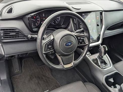 Used 2020 Subaru Outback Premium image 9
