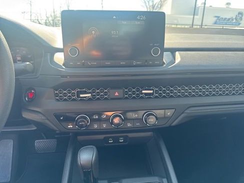 Used 2023 Honda Accord EX image 20