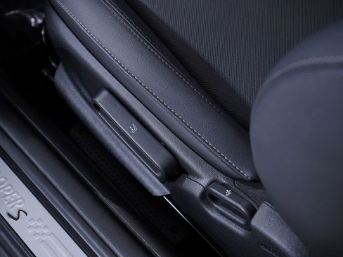 Used 2023 MINI Cooper S image 15