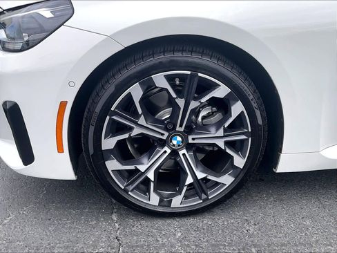 Used 2025 BMW 230i Coupe w/ Convenience Package image 11