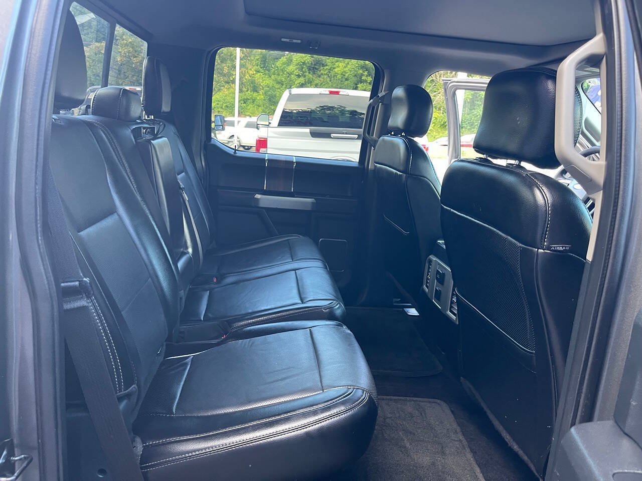 Used 2016 Ford F150 Lariat AWD/4WD image 29