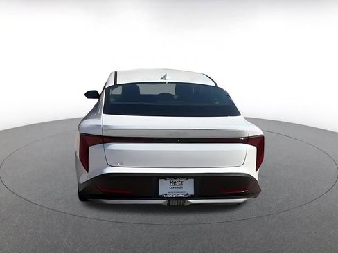 Used 2025 Kia K4 LXS image 12