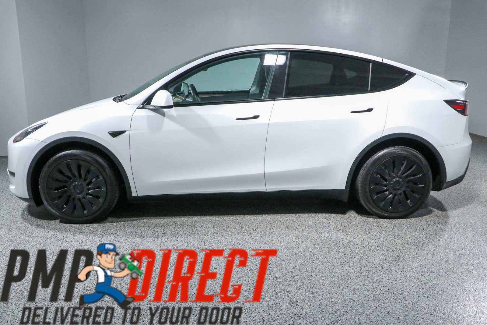 Used 2023 Tesla Model Y AWD image 10