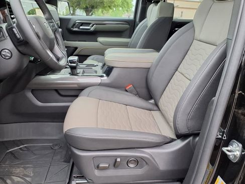 New 2026 Chevrolet Silverado 1500 ZR2 image 10