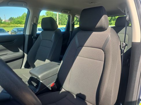 Used 2024 Honda CR-V LX image 11