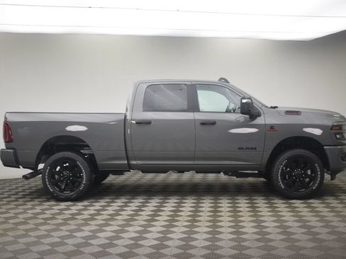 New 2026 RAM 2500 Big Horn AWD/4WD image 3