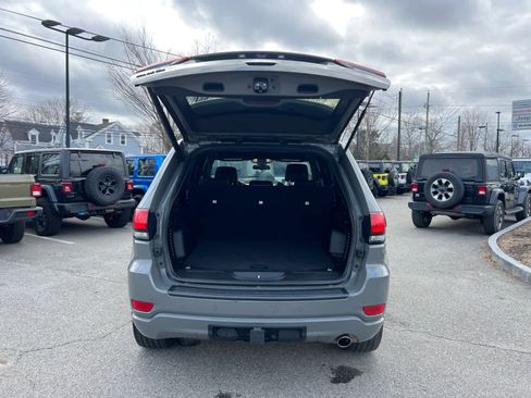 Used 2021 Jeep Grand Cherokee Laredo X image 38