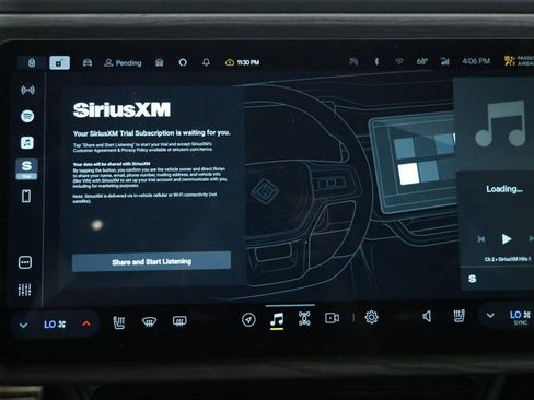 Used 2023 Rivian R1S Adventure image 18