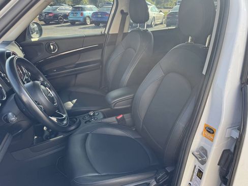 Used 2019 MINI Cooper Countryman FWD image 9