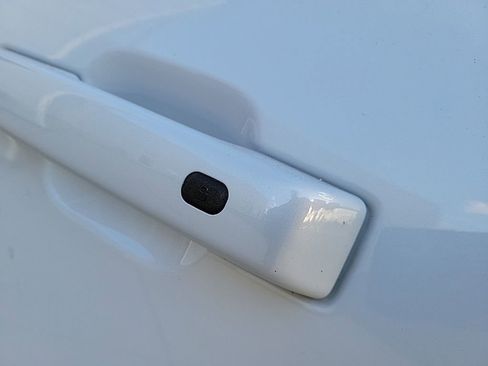 Used 2021 Ford F150 XLT w/ Equipment Group 302A High image 13