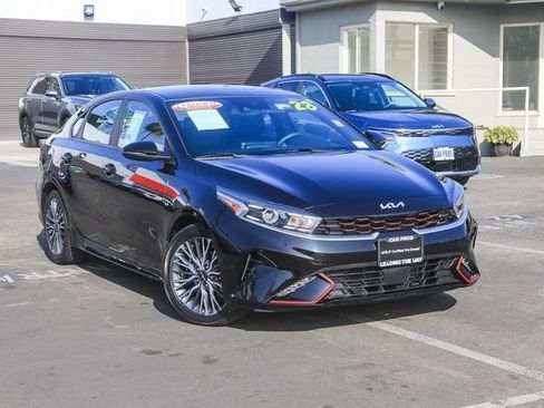 Certified 2023 Kia Forte GT-Line w/ GT-Line Technology Package image 2